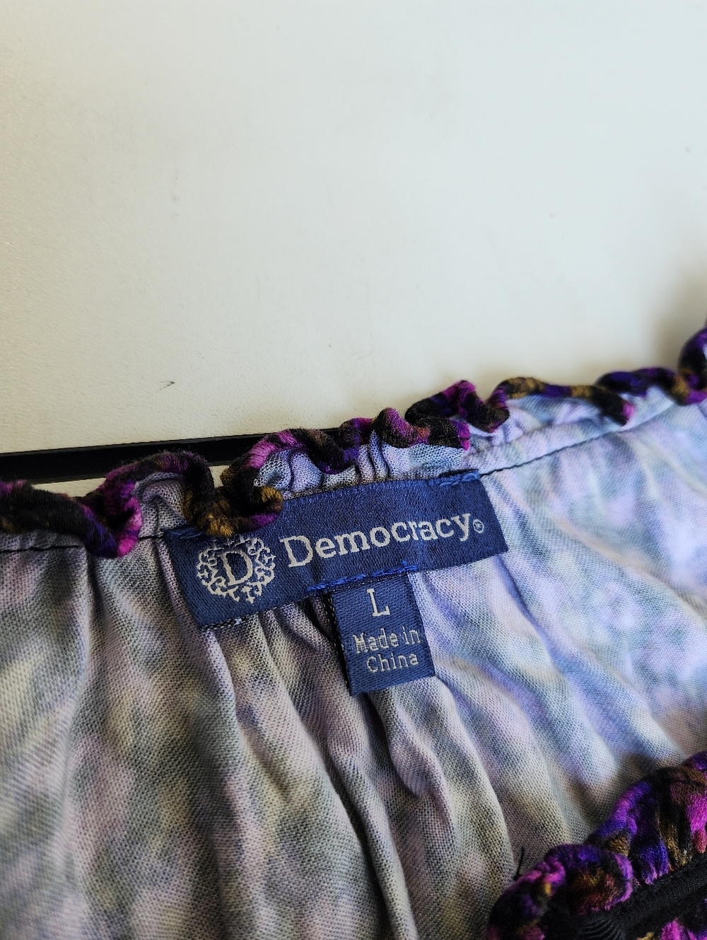 Democracy Womens Ruffle Edge V-Neck Floral Print Woven Long Sleeve Top Purple  L - Picture 12 of 16